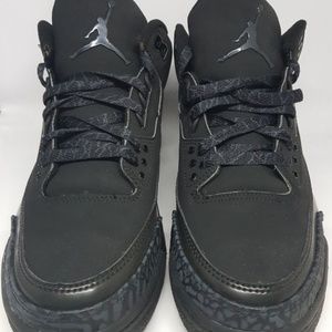 Air Jordan 3 Retro Blackcat Size: 7Y
